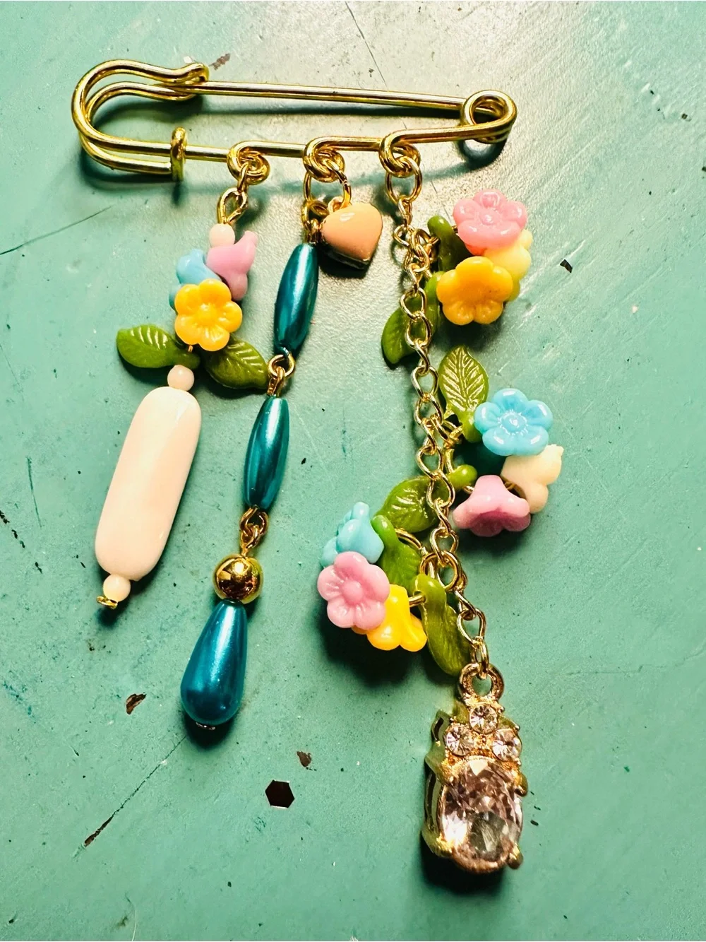 flower truck handmade brooch